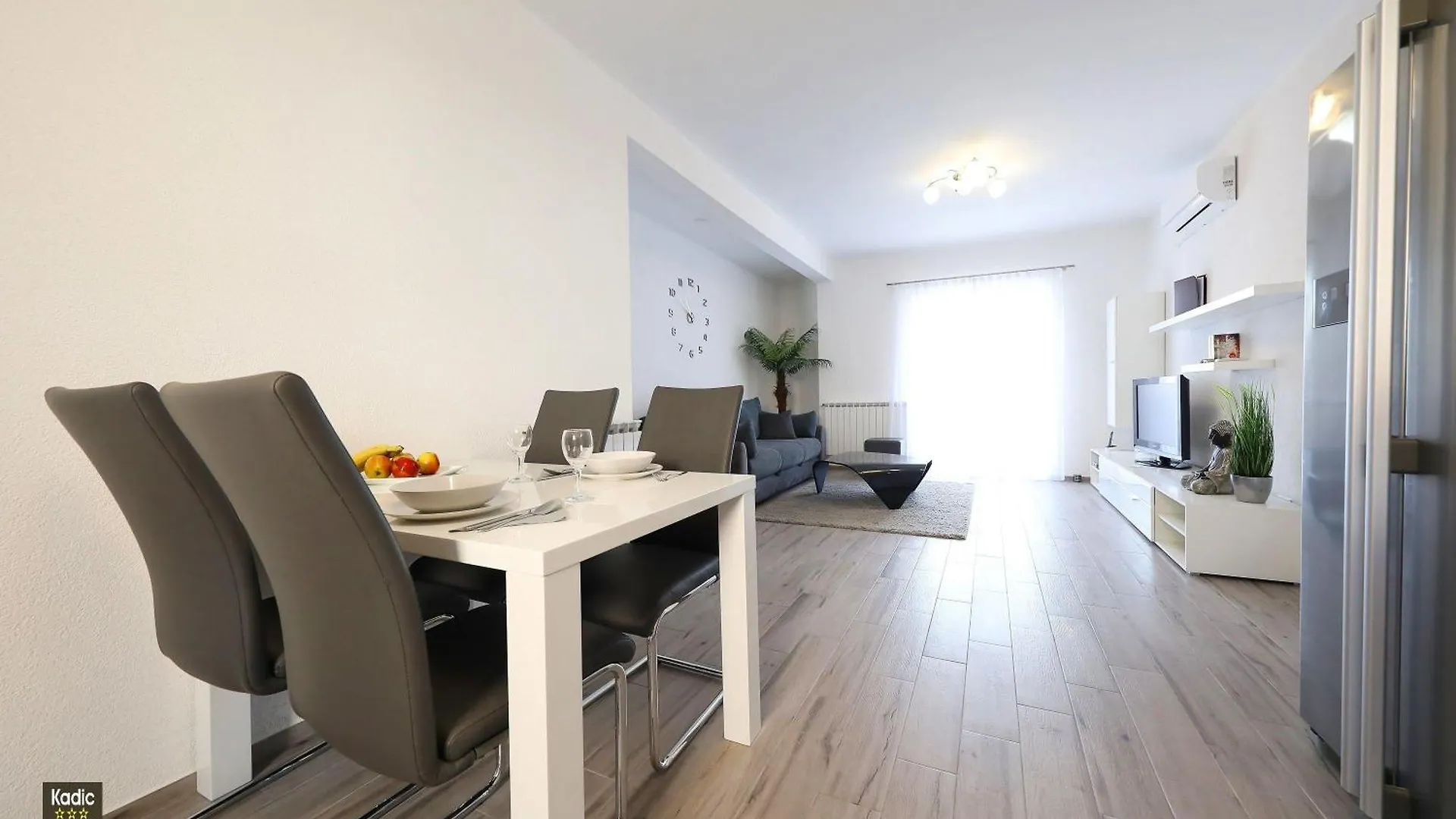 Apartment Vir